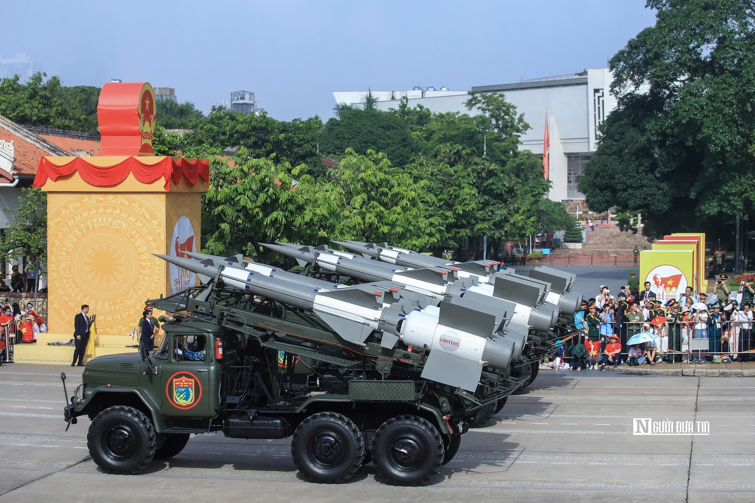 Mãn nhãn toàn cảnh lễ diễu binh, diễu hành trên không, trên bộ, trên biển- Ảnh 18. Mãn nhãn toàn cảnh lễ diễu binh, diễu hành trên không, trên bộ, trên biển - Ảnh 21.