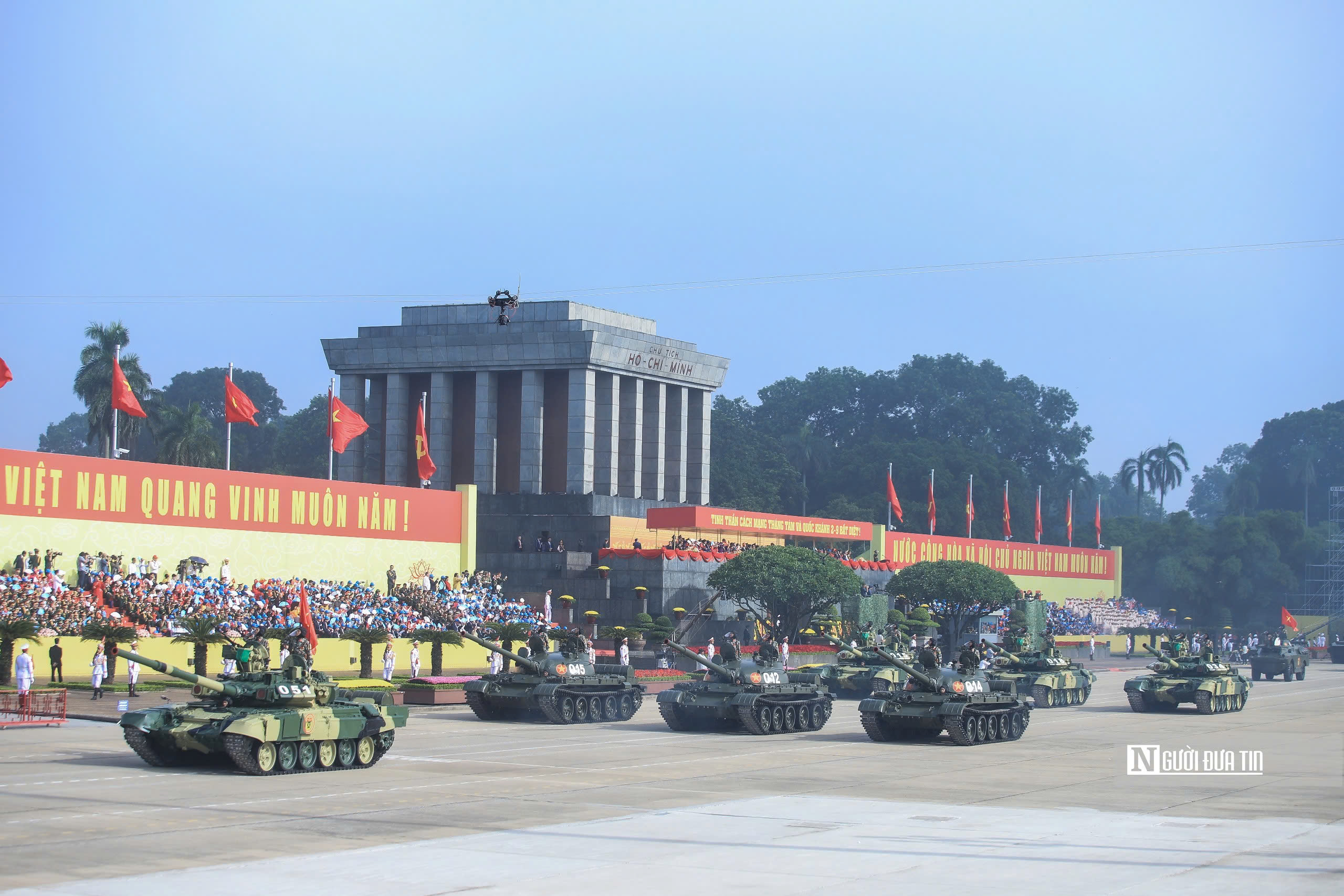 Mãn nhãn toàn cảnh lễ diễu binh, diễu hành trên không, trên bộ, trên biển- Ảnh 16. Mãn nhãn toàn cảnh lễ diễu binh, diễu hành trên không, trên bộ, trên biển - Ảnh 19.