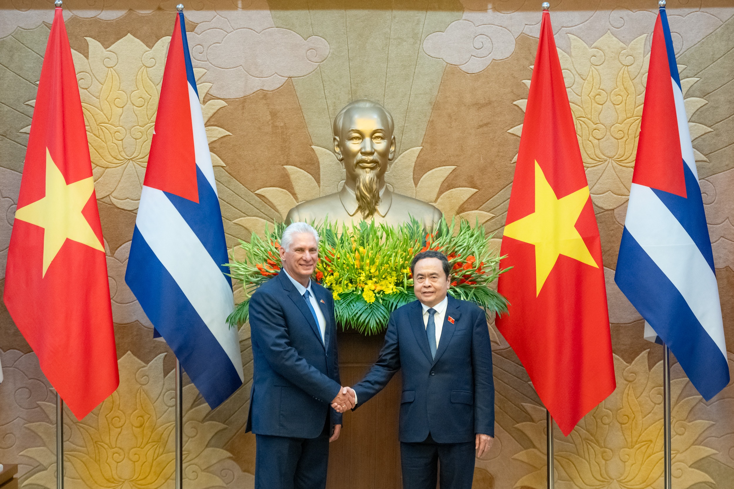 Chủ tịch Quốc hội Trần Thanh Mẫn hội kiến Bí thư thứ nhất, Chủ tịch nước Cuba- Ảnh 1. Chủ tịch Quốc hội Trần Thanh Mẫn hội kiến Bí thư thứ nhất, Chủ tịch nước Cuba- Ảnh 1.