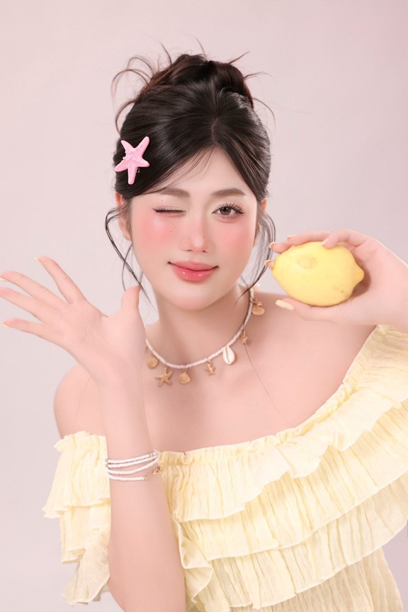 Bạn gái tin đồn của tiền đạo Đình Bắc khoe nhan sắc xinh đẹp - Ảnh 2.