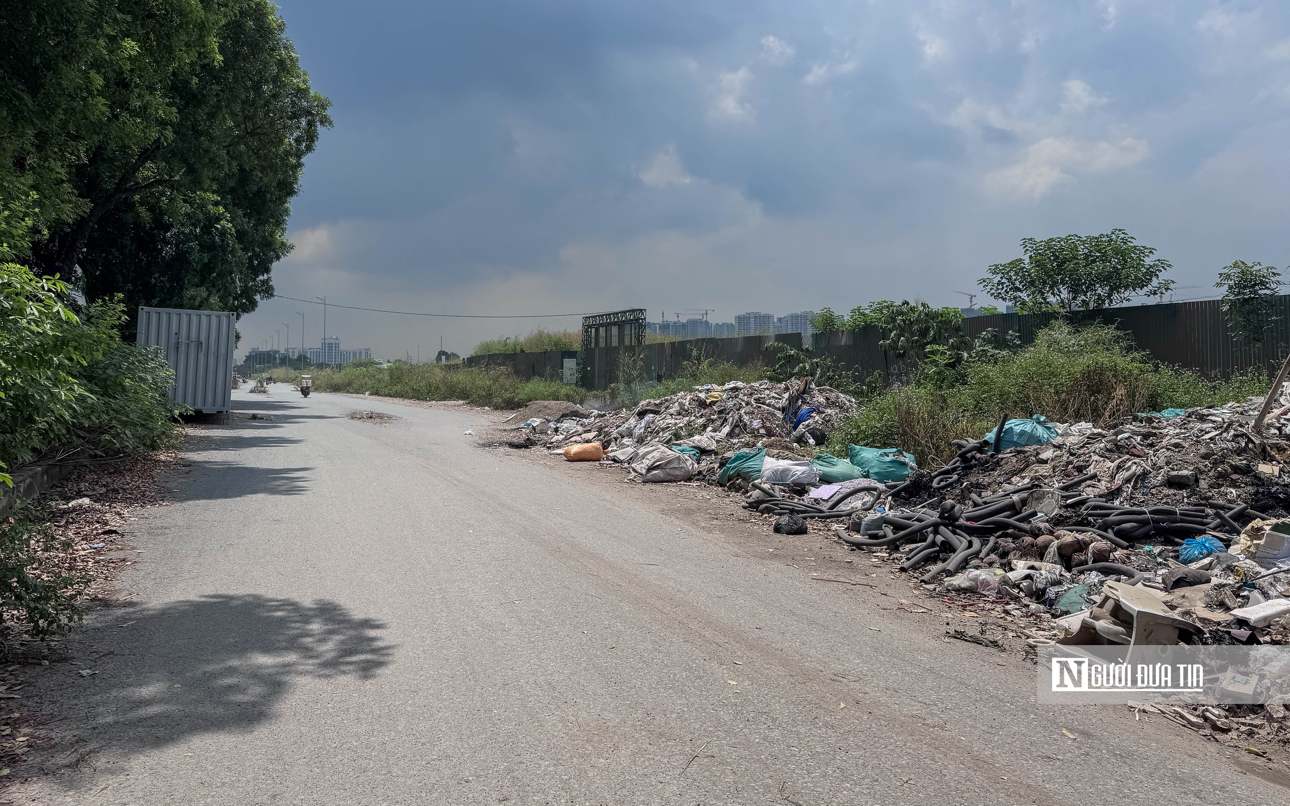 Hiện trạng tuyến đường được đầu tư hơn 2.800 tỷ đồng ở Hà Nội- Ảnh 10. Hiện trạng tuyến đường được đầu tư hơn 2.800 tỷ đồng ở Hà Nội- Ảnh 10.