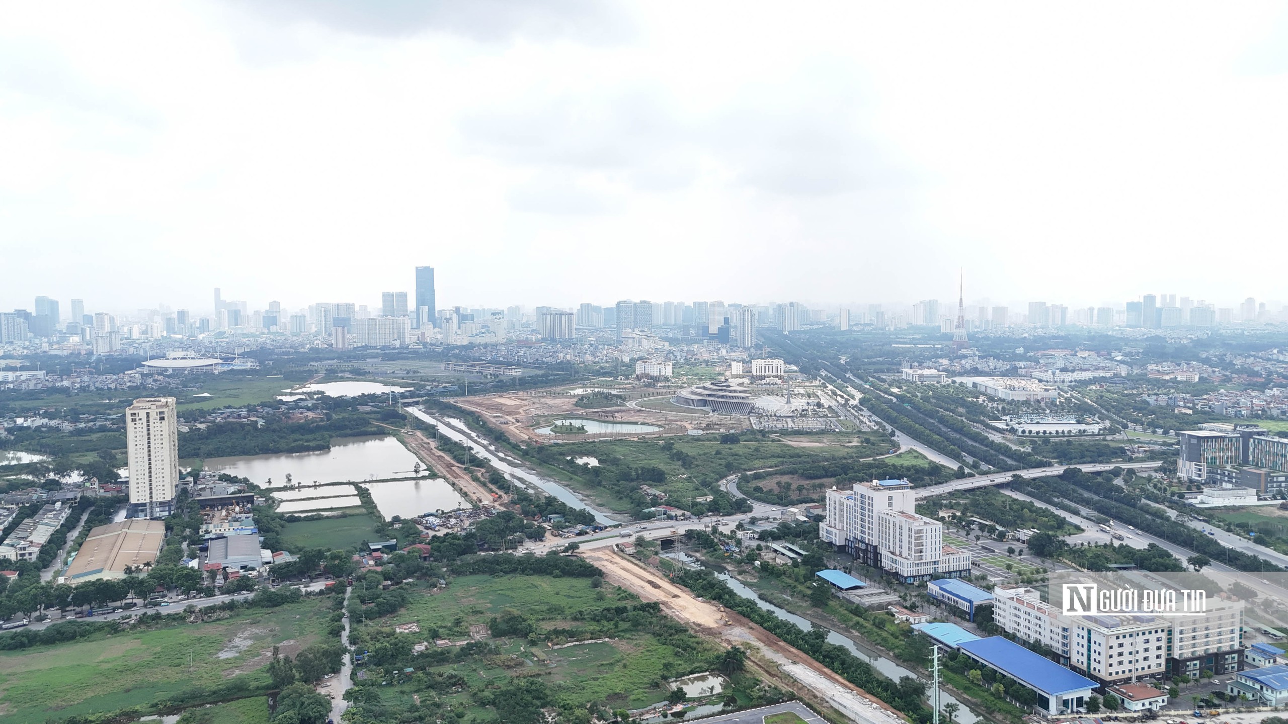 Hiện trạng tuyến đường được đầu tư hơn 2.800 tỷ đồng ở Hà Nội- Ảnh 1. Hiện trạng tuyến đường được đầu tư hơn 2.800 tỷ đồng ở Hà Nội- Ảnh 1.