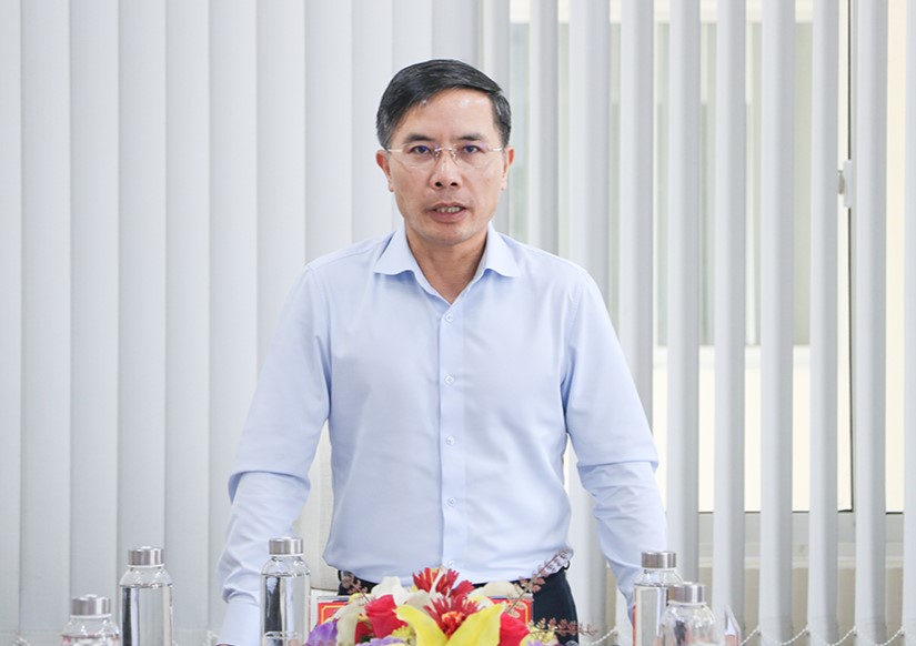 Chủ tịch Đà Nẵng kêu gọi toàn dân lập "lá chắn" đấu tranh với tội phạm trên không gian mạng- Ảnh 1. Chủ tịch Đà Nẵng kêu gọi toàn dân lập "lá chắn" đấu tranh với tội phạm trên không gian mạng- Ảnh 1.