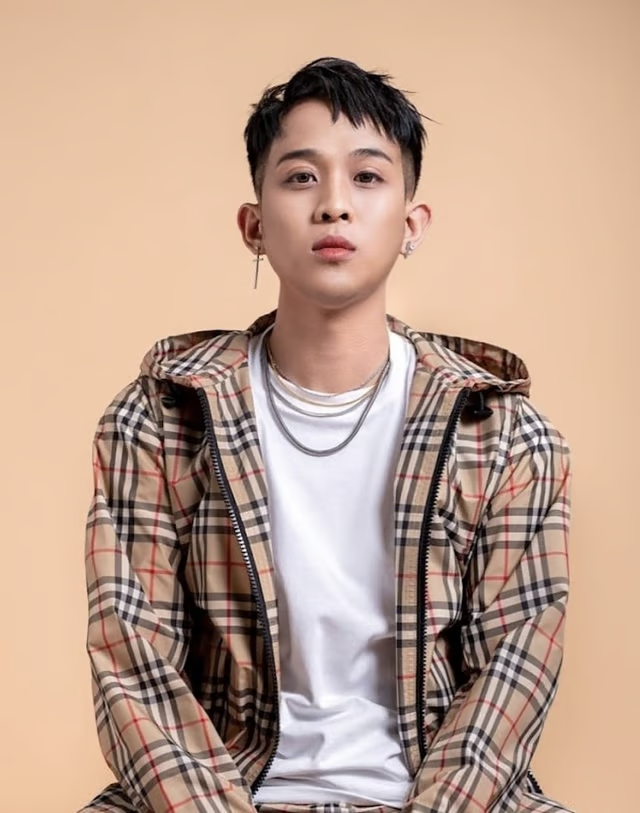 Nam ca sĩ quen mặt trong showbiz bị bắt giữ trong 1 cuộc đột kích vào quán bar - Ảnh 2.