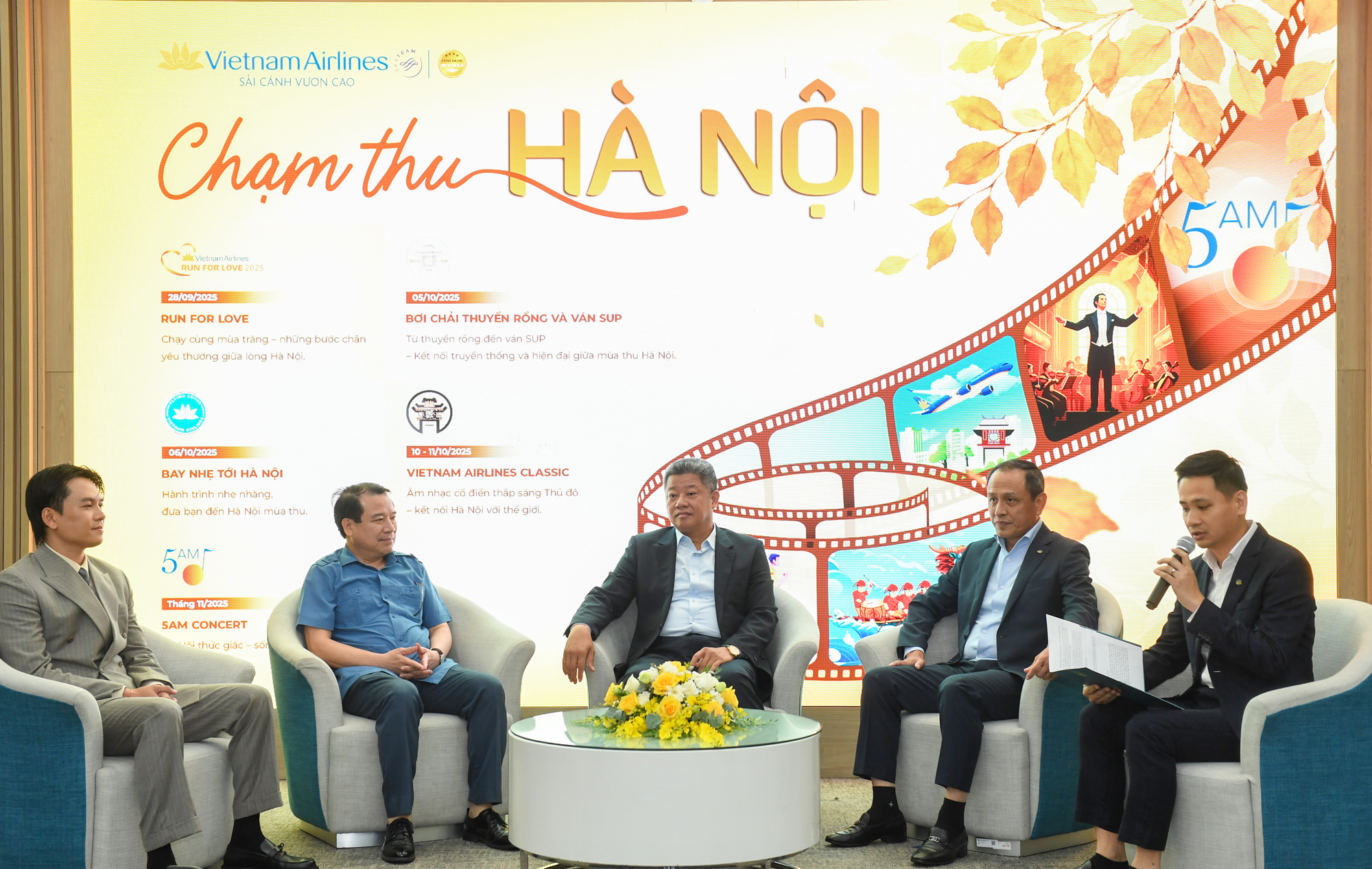 Hà Nội mùa thu rực rỡ với loạt hoạt động trải nghiệm đặc sắc - Ảnh 1.