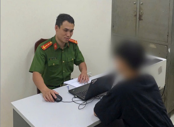 Dù đã từng được tuyên truyền, nam sinh viên vẫn dính bẫy “bắt cóc online”- Ảnh 1.