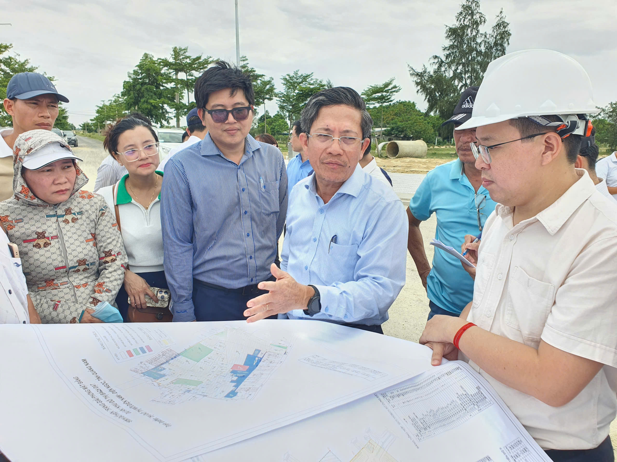 Đà Nẵng: Kiên quyết xử lý trường hợp cố tình trì hoãn giải phóng mặt bằng ba dự án lớn
- Ảnh 2.