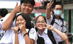 Lịch nghỉ Tết của nhiều trường tại Tp.HCM, có nơi kéo dài đến 4 tuần - Ảnh 1.