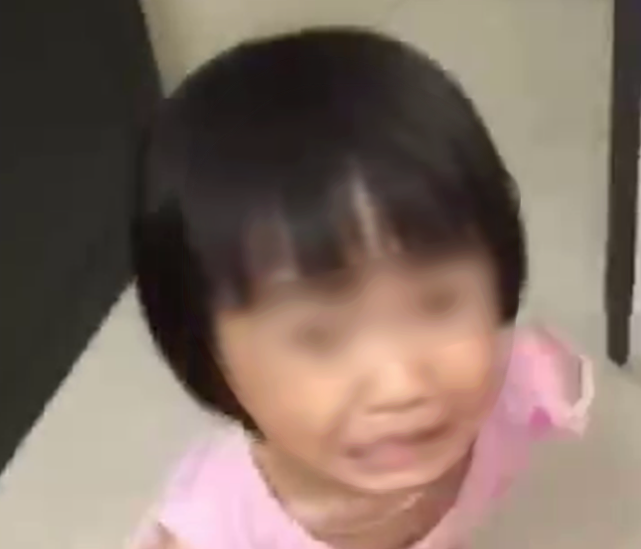 Vụ nghi bố đe dọa, bạo hành, ép con gái gọi cho mẹ "yêu cầu gửi tiền": Công an vào cuộc xác minh- Ảnh 1.