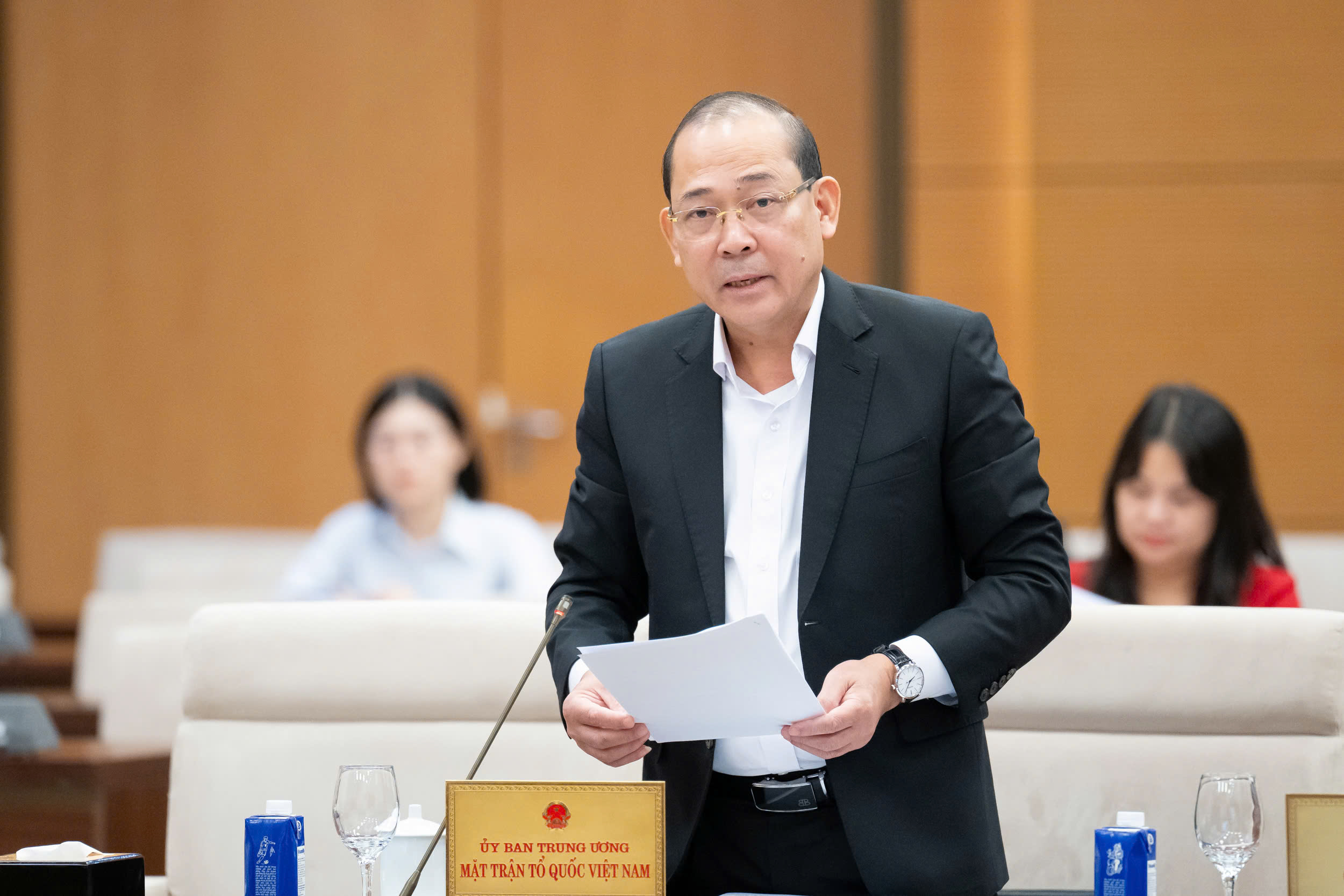 Điều chỉnh thời gian trong quy trình hiệp thương, giới thiệu người ứng cử ĐBQH, HĐND- Ảnh 1.