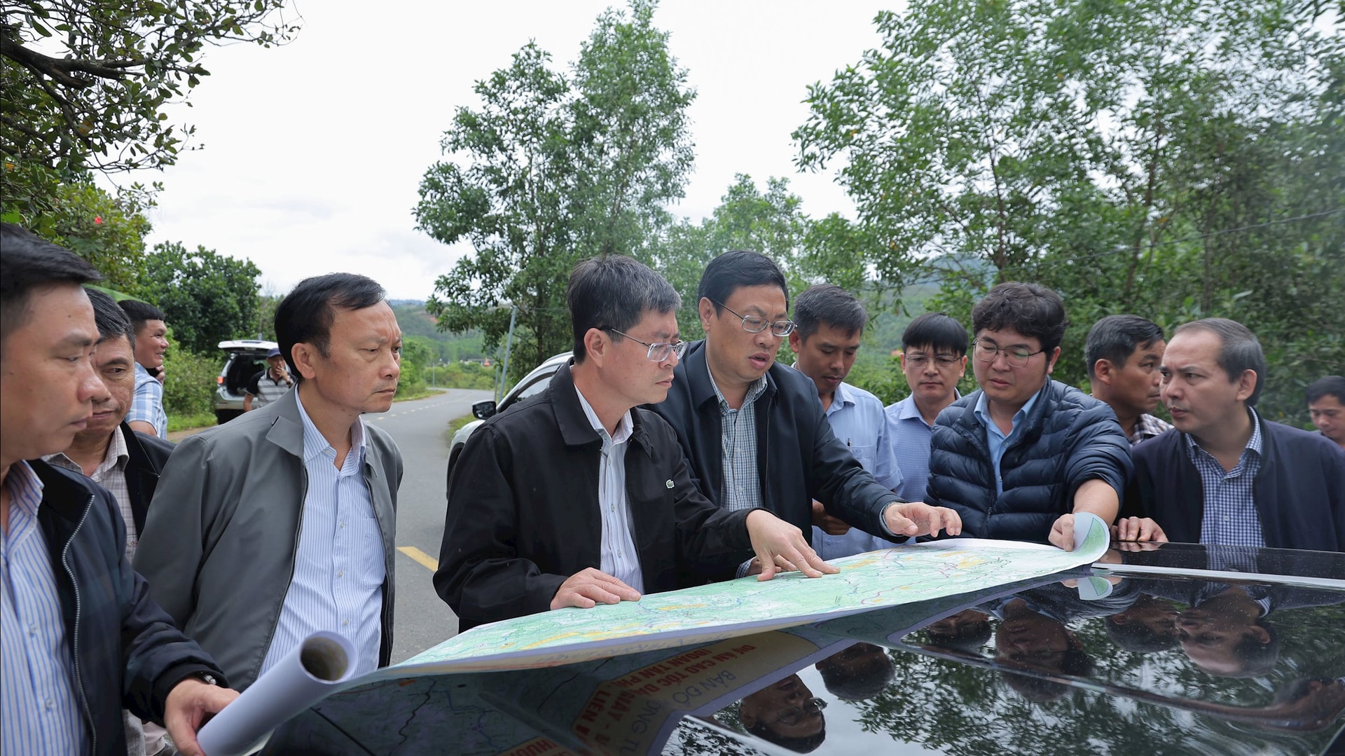 Khẩn trương hoàn thiện tái định cư, bảo đảm quyền lợi dân trong dự án cao tốc Tân Phú – Bảo Lộc - Ảnh 1.