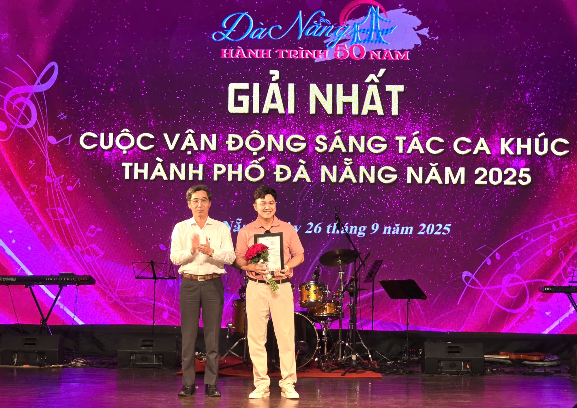 “Đà Nẵng chào bạn” đoạt giải Nhất cuộc vận động sáng tác ca khúc về thành phố- Ảnh 2.