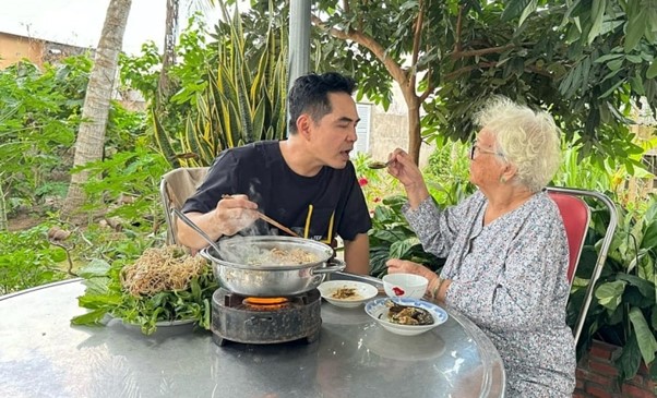 Hé lộ cơ ngơi hoành tráng của nam diễn viên là "thiếu gia miền Tây chính hiệu"- Ảnh 5.