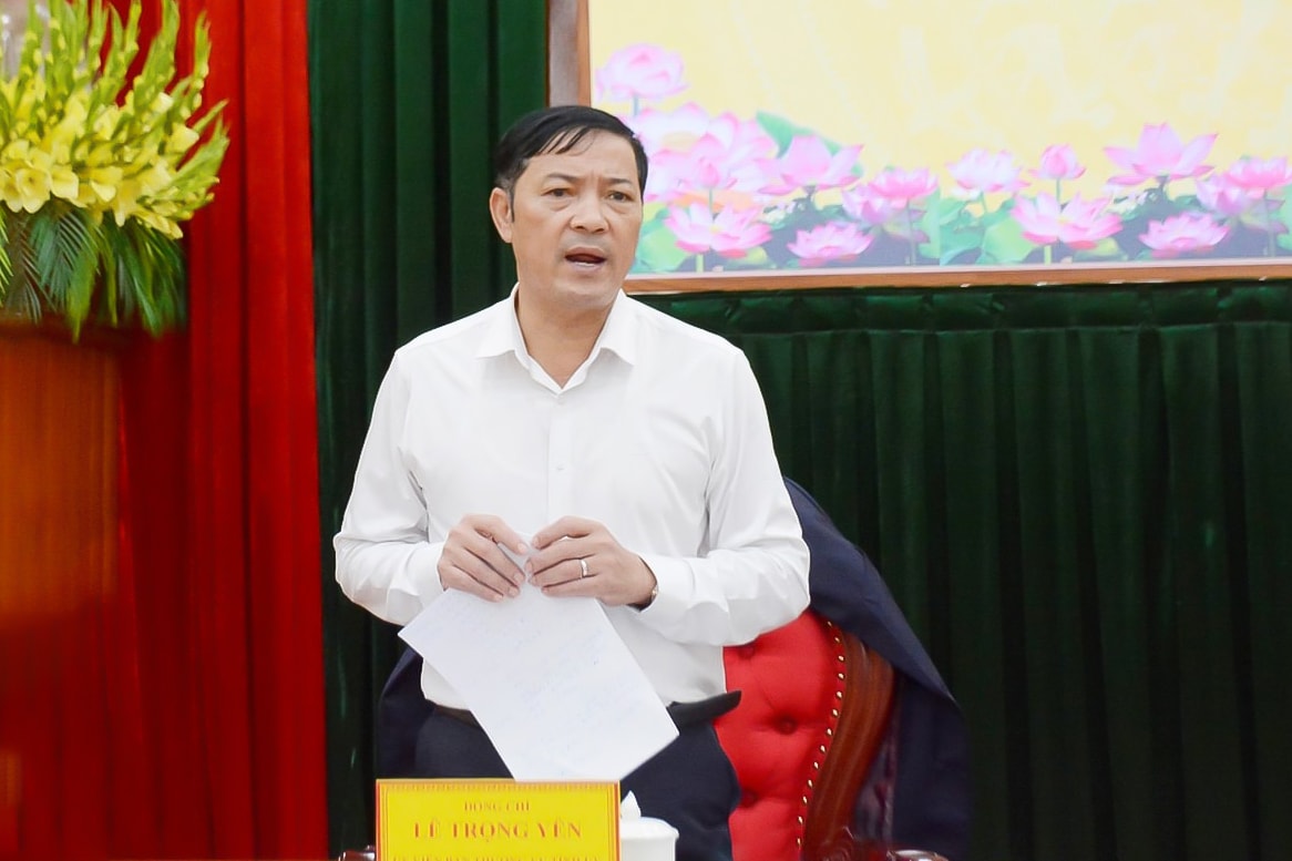 Lâm Đồng: Đẩy nhanh tiến độ các dự án đầu tư xây dựng, tháo gỡ vướng mắc giải phóng mặt bằng cao tốc Bắc – Nam - Ảnh 3.