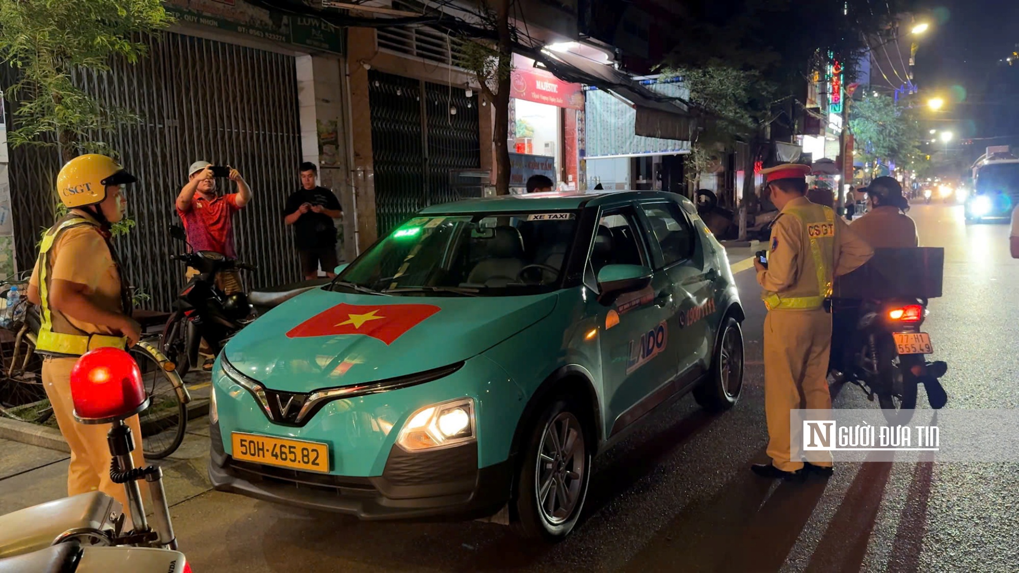"Bát nháo" taxi điện ở Gia Lai-Bài 1: Xe không đèn, tài xế không giấy phép- Ảnh 5.