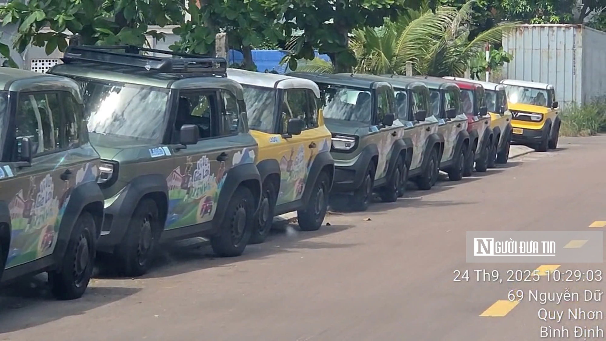 "Bát nháo" taxi điện ở Gia Lai-Bài 1: Xe không đèn, tài xế không giấy phép- Ảnh 1.