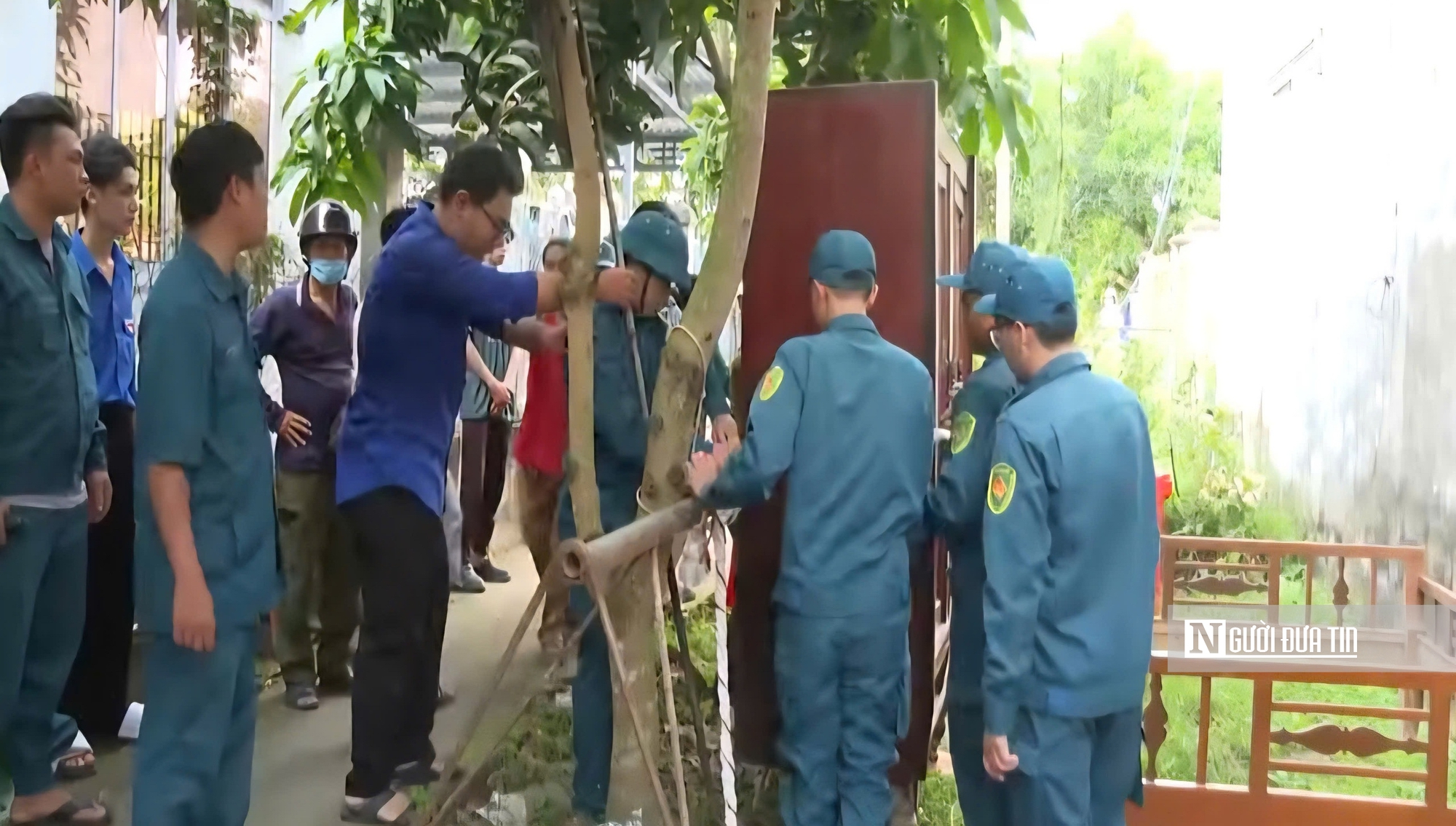 Sạt lở sông Tiền: Gần 1.000 nhân khẩu sống ven sông Tiền bị uy hiếp - Ảnh 9.