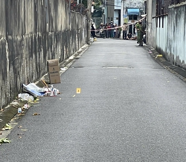Vụ thi thể trẻ sơ sinh trong hẻm: Người mẹ 2 con khai lý do không biết mình có thai - Ảnh 1.