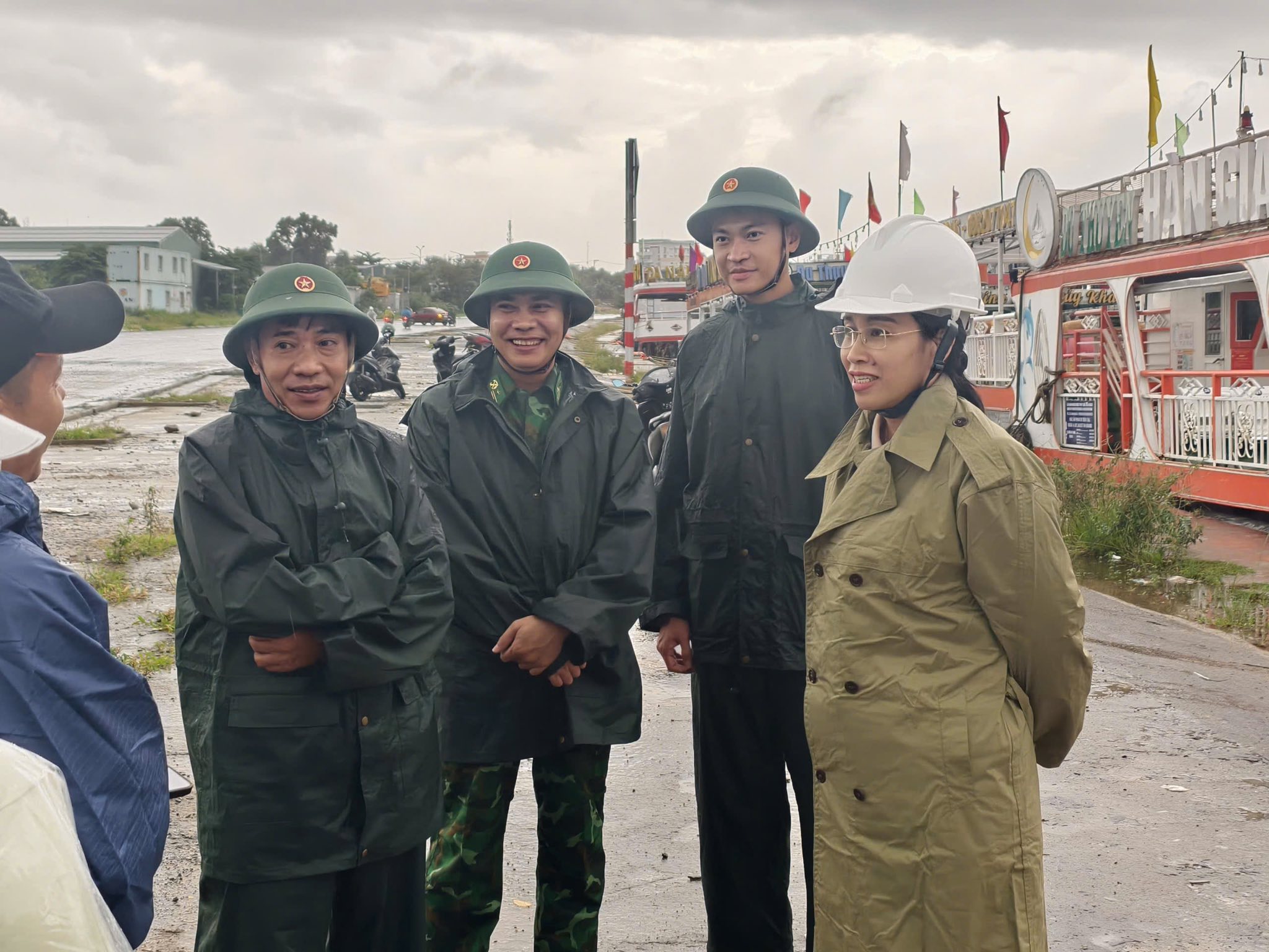 Đà Nẵng huy động toàn lực ứng phó bão số 10 Bualoi- Ảnh 2. Đà Nẵng huy động toàn lực ứng phó bão số 10 Bualoi- Ảnh 2.