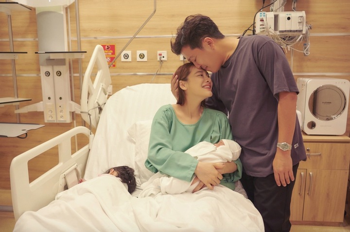 Nhã Phương - Trường Giang: Hôn nhân viên mãn gần 1 thập kỷ - Ảnh 11.
