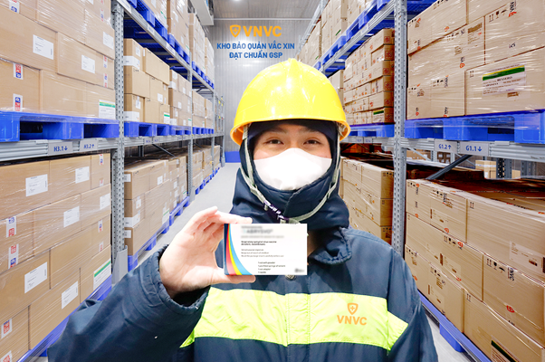 Việt Nam lần đầu có vắc xin phòng virus hợp bào hô hấp RSV, tiêm cho mẹ bầu bảo vệ trẻ sơ sinh- Ảnh 3. Việt Nam lần đầu có vắc xin phòng virus hợp bào hô hấp RSV, tiêm cho mẹ bầu bảo vệ trẻ sơ sinh- Ảnh 3.