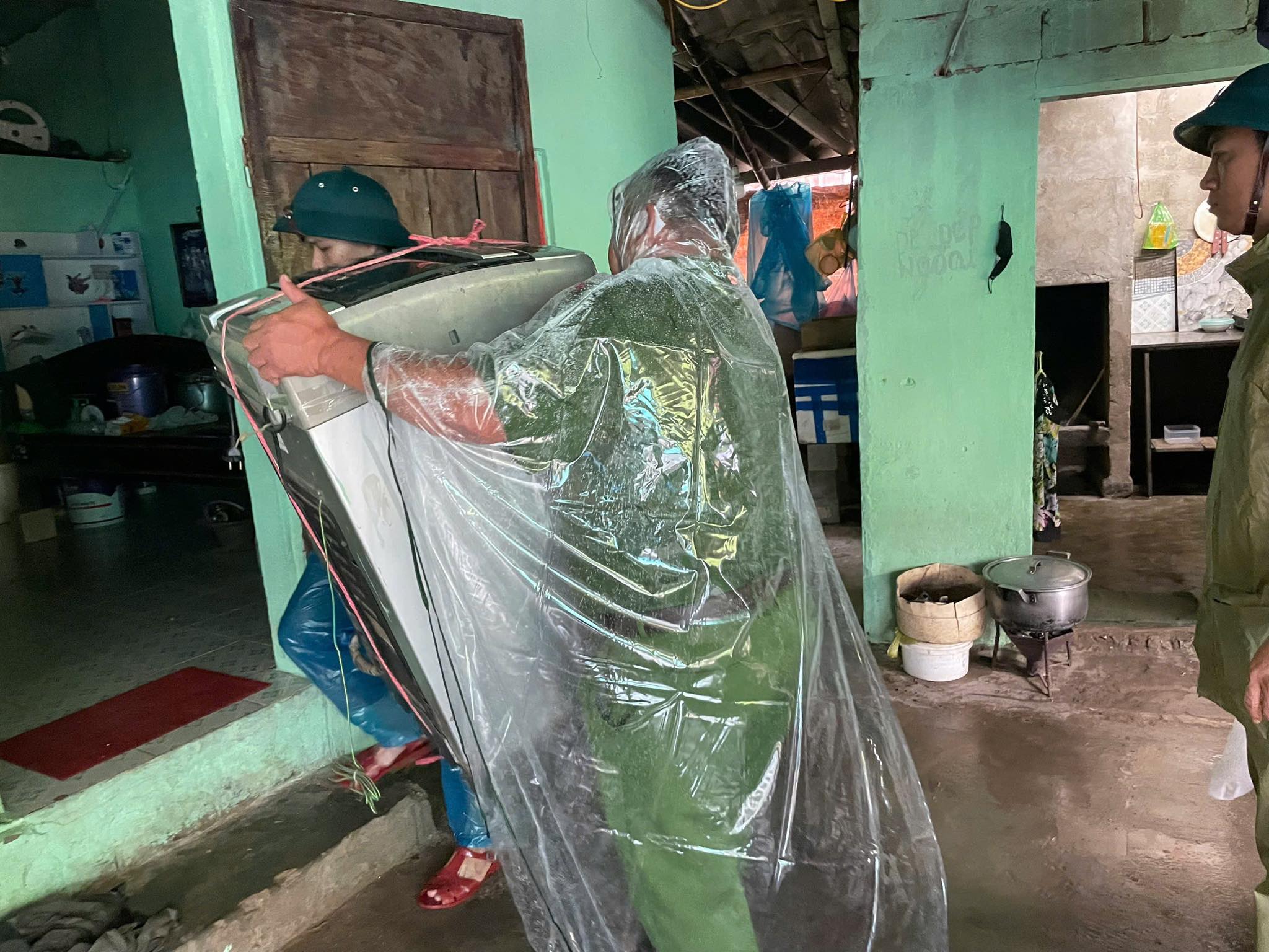 Nghệ An lên phương án di dời hàng nghìn hộ dân đến nơi an toàn trước bão số 10- Ảnh 2.