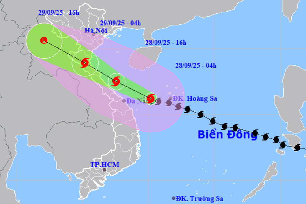 Bão số 10 di chuyển rất nhanh, nơi nào rủi ro thiên tai cấp 4?- Ảnh 1.