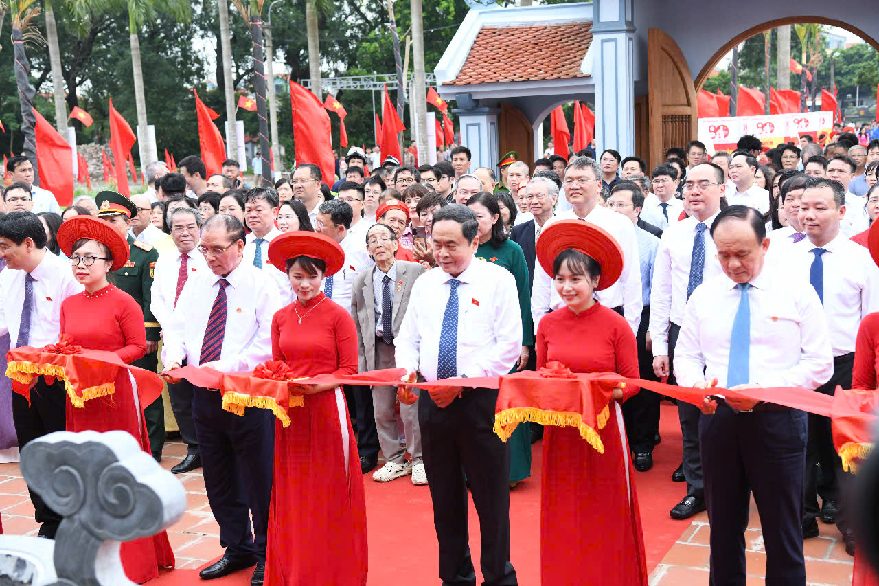 Khánh thành Khu lưu niệm Trưởng Ban Thường trực Quốc hội Bùi Bằng Đoàn- Ảnh 3.