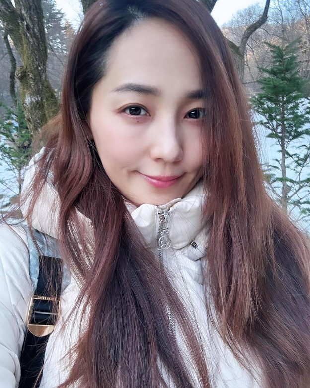 "Mỹ nhân đẹp nhất Kpop" tuổi 44 hạnh phúc bên chồng từng là fan, thầm mến mộ- Ảnh 6.