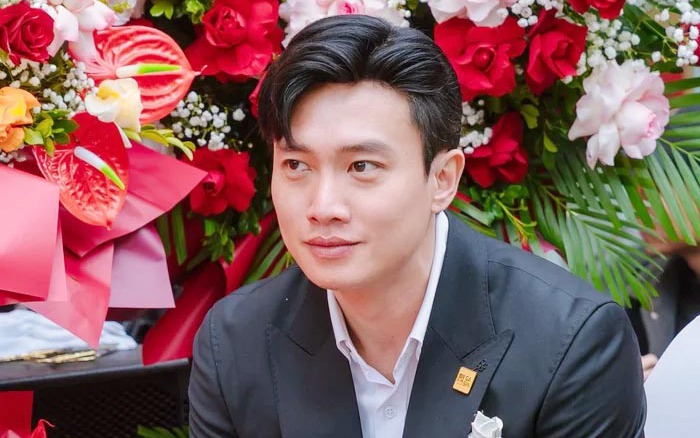 Quốc Trường - Người đàn ông có ngoại hình, có học vấn, lại có tình yêu mãnh liệt với đàn chị hơn 7 tuổi? - Ảnh 5.