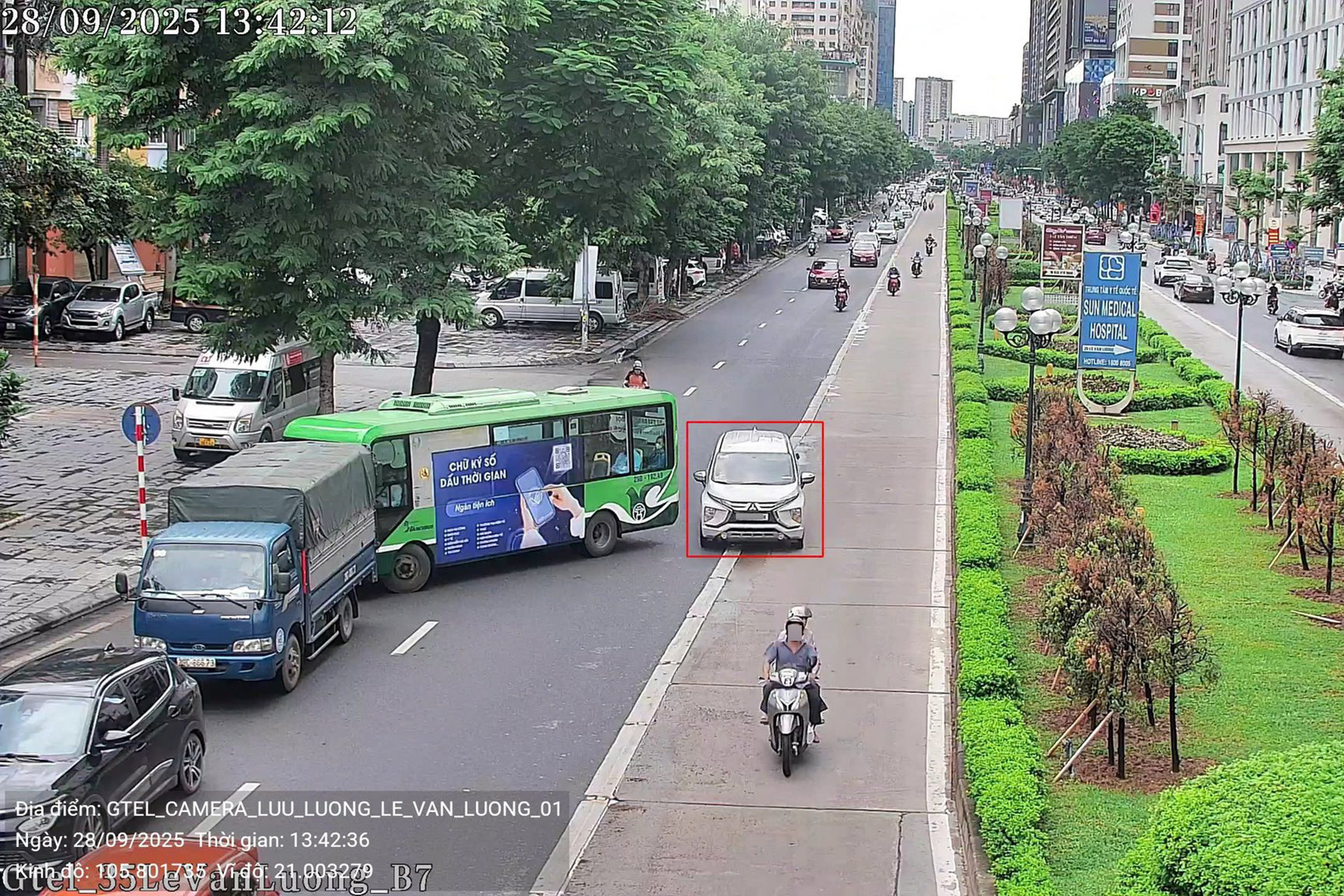 Thêm vị trí lắp camera AI ở Hà Nội, phát hiện loạt xe đi vào làn BRT- Ảnh 1. Thêm vị trí lắp camera AI ở Hà Nội, phát hiện loạt xe đi vào làn BRT- Ảnh 1.