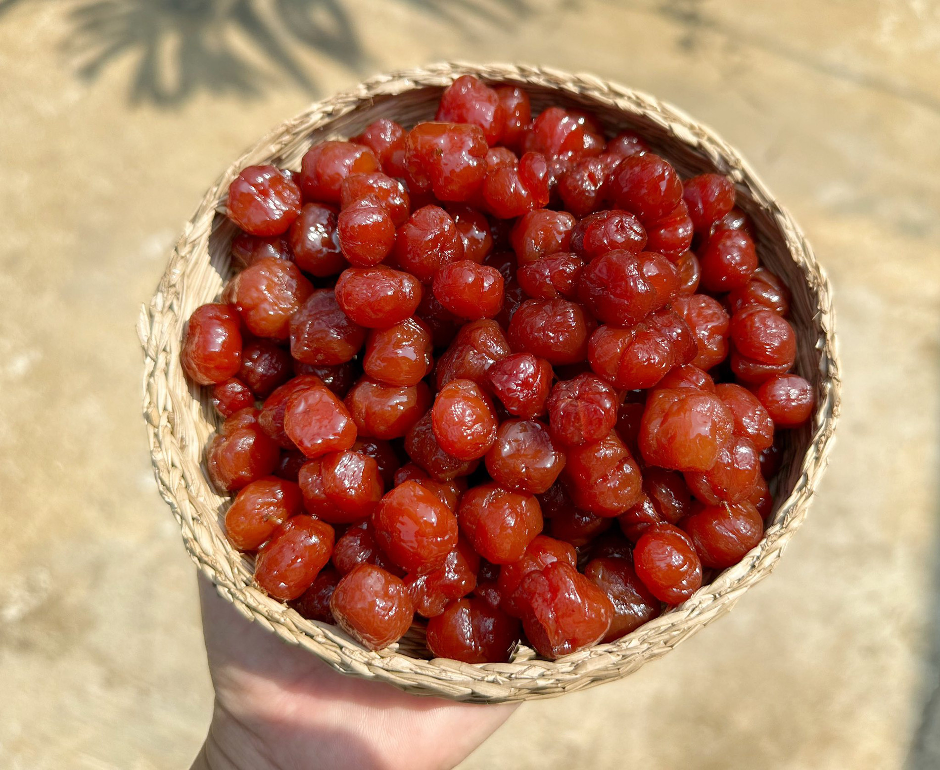 Loại quả tên lạ với hương vị chua chua ngọt ngọt nhưng lại có rất nhiều lợi ích cho sức khỏe - Ảnh 3.