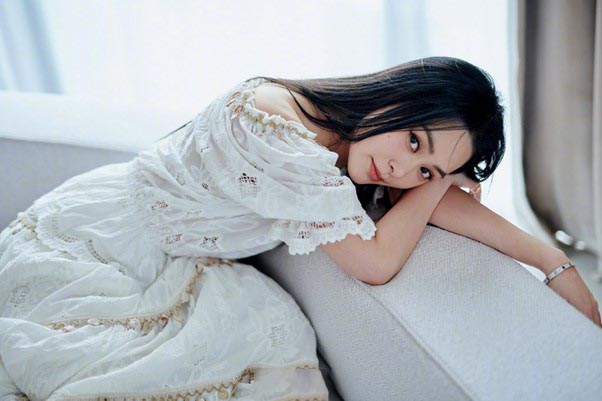 "Ngọc nữ màn ảnh" sụp đổ hình tượng sau 1 đêm vì lộ ảnh riêng tư, cuộc sống hiện tại ra sao? - Ảnh 7.