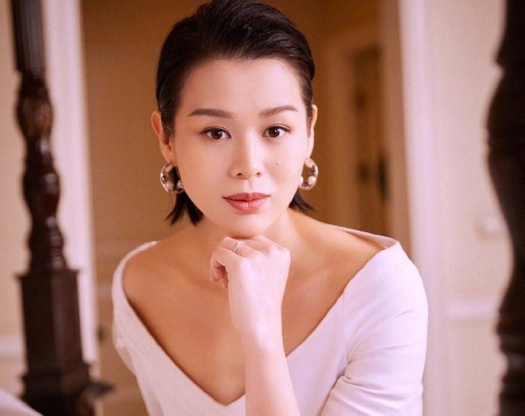 Nữ minh tinh Hồ Hạnh Nhi lên tiếng về tin đồn bị chồng đại gia phản bội - Ảnh 1.