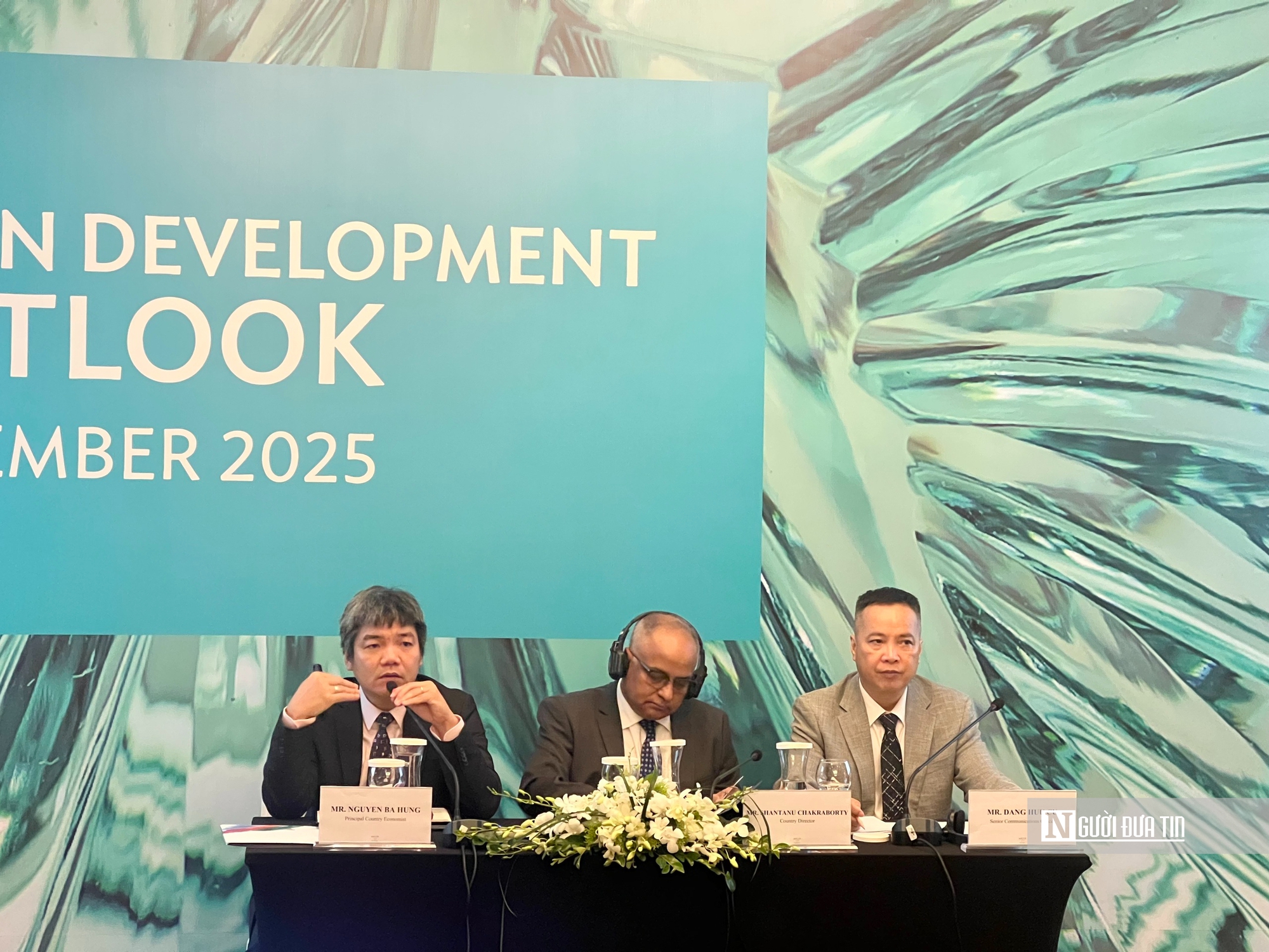 ADB nâng dự báo tăng trưởng Việt Nam năm 2025 lên 6,7% - Ảnh 2.