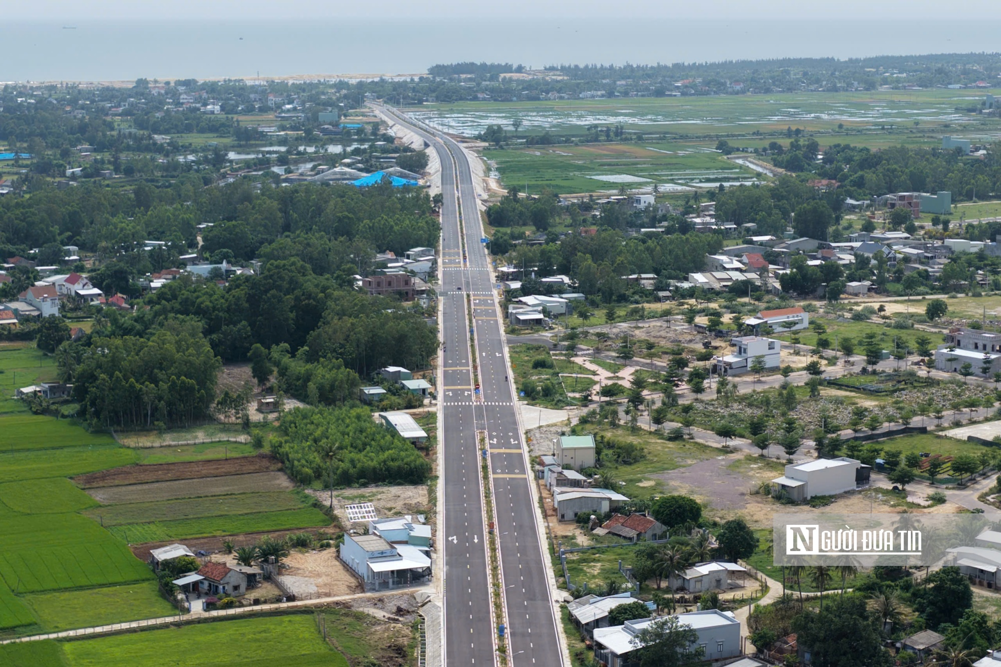 Gia Lai khánh thành 2 tuyến giao thông trọng điểm trước thềm Đại hội Đảng bộ tỉnh- Ảnh 12.