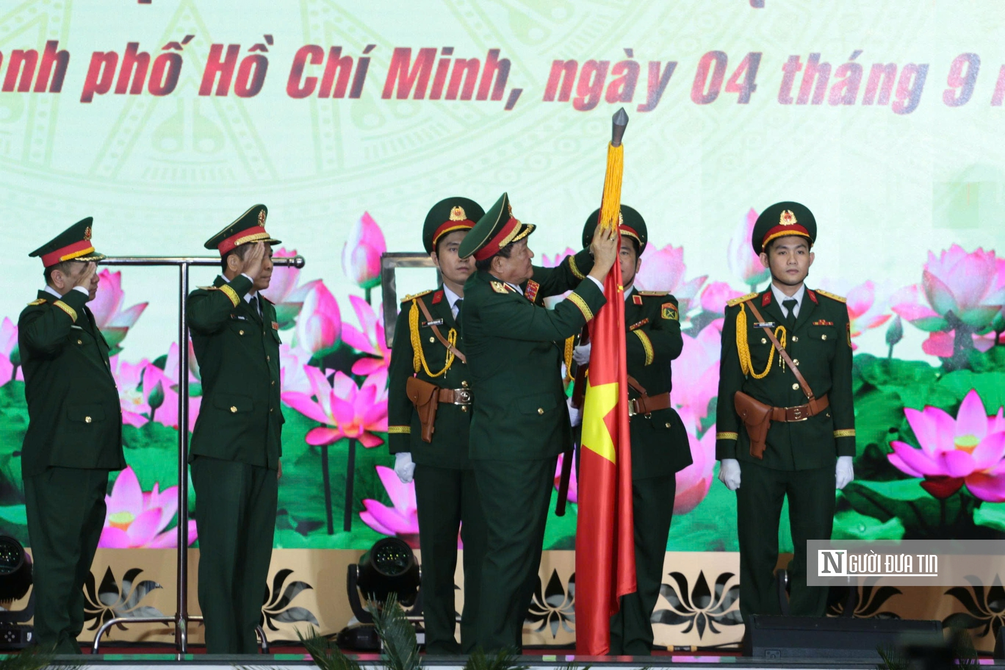 80 năm LLVT Tp.HCM: Tỏa sáng bản lĩnh, vững vàng trong giai đoạn mới- Ảnh 5. 80 năm LLVT Tp.HCM: Tỏa sáng bản lĩnh, vững vàng trong giai đoạn mới- Ảnh 5.