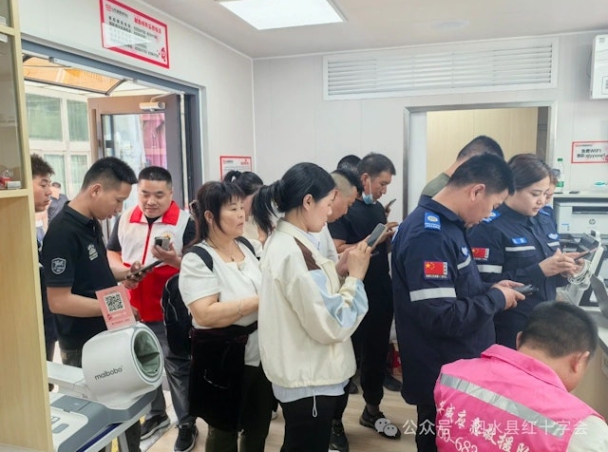 Người đàn ông 28 tuổi tử vong sau khi ăn thịt gà - Ảnh 2.