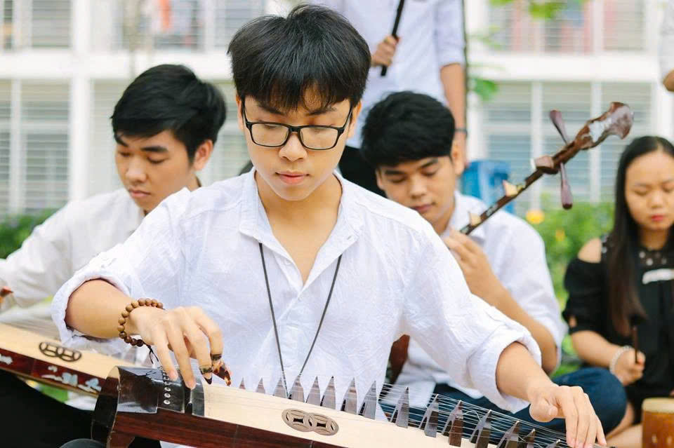14 đối tượng sẽ được miễn học phí ngay trong năm học 2025-2026- Ảnh 2. 14 đối tượng sẽ được miễn học phí ngay trong năm học 2025-2026- Ảnh 2.