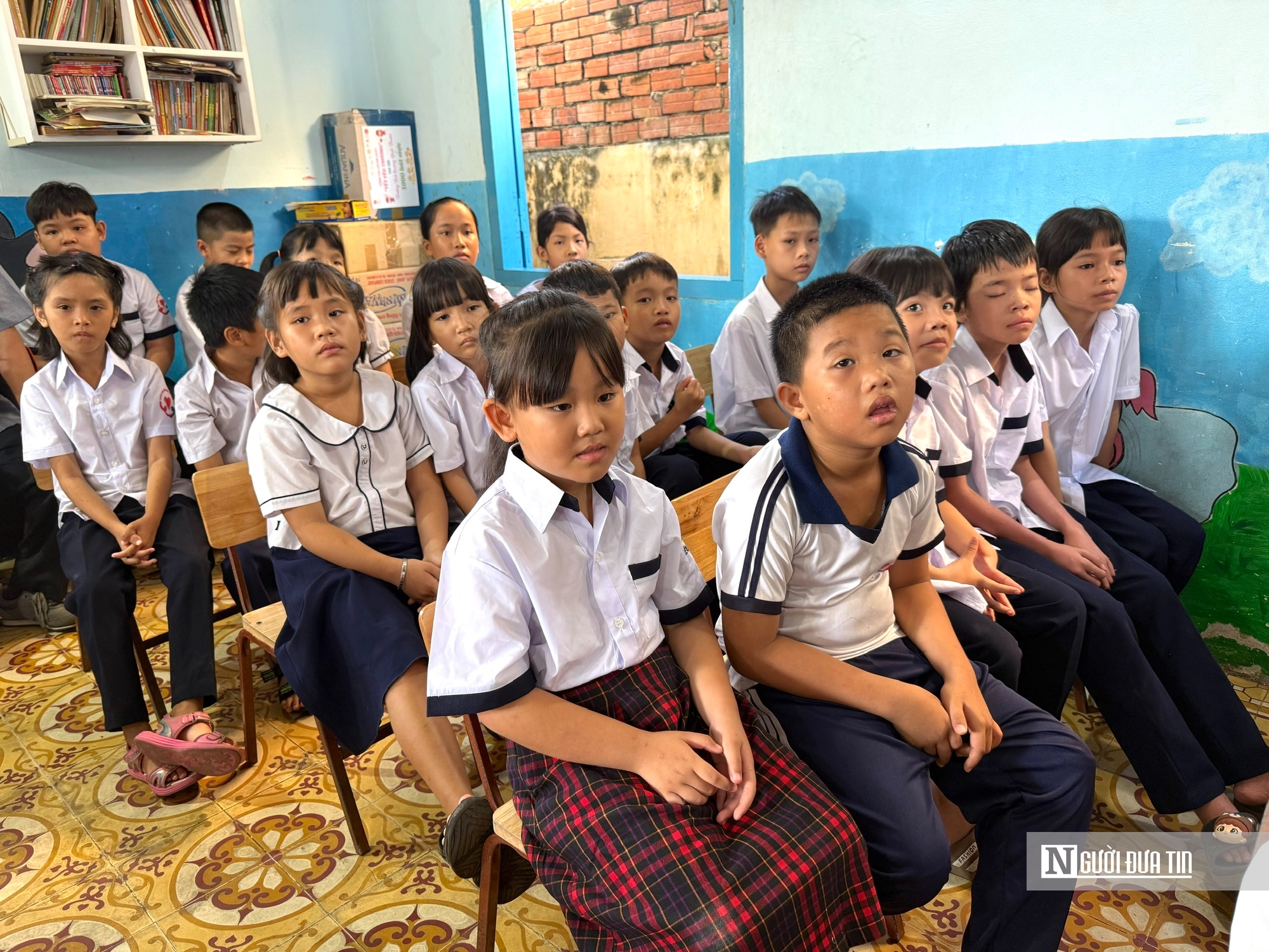 Năm học mới 2025-2026, thắp sáng tương lai cho những trẻ em kém may mắn - Ảnh 4.