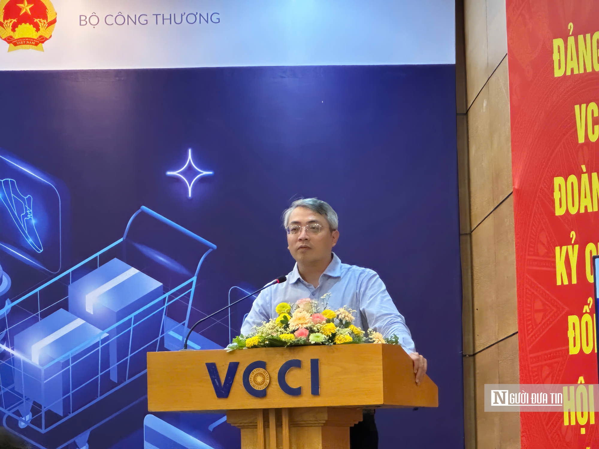 Đề xuất giảm nghĩa vụ cho người bán nhỏ lẻ trong Luật Thương mại điện tử- Ảnh 1.