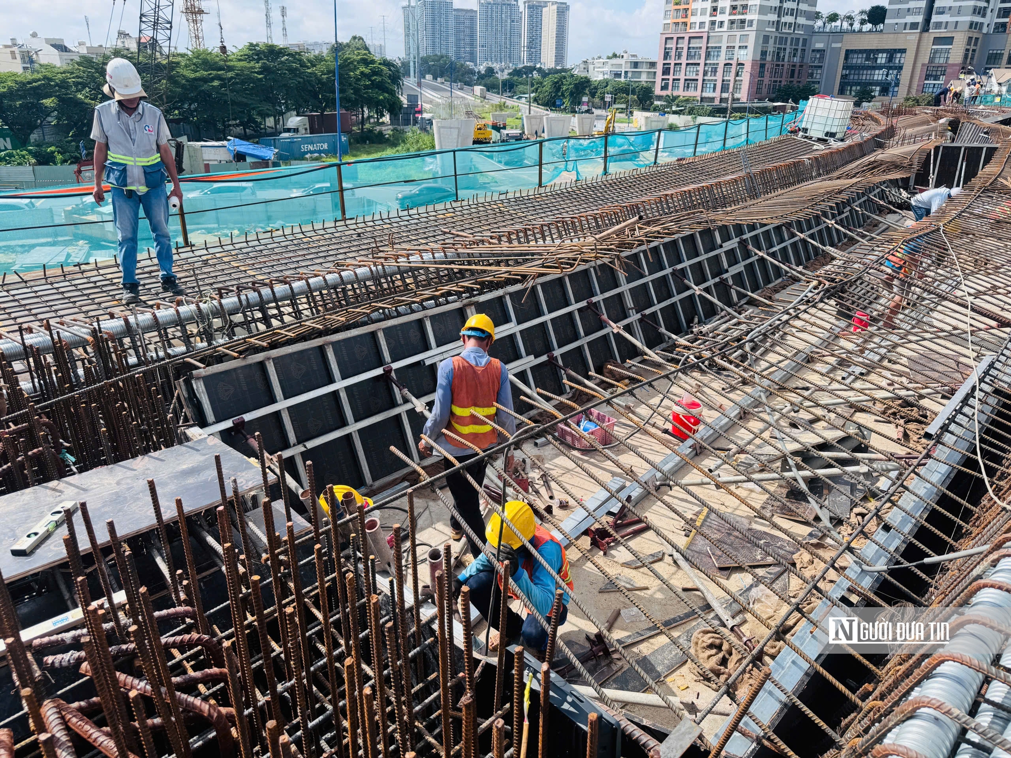 Tp.HCM: Nút giao An Phú tăng tốc thi công sau “tối hậu thư”- Ảnh 15. Tp.HCM: Nút giao An Phú tăng tốc thi công sau “tối hậu thư”- Ảnh 15.