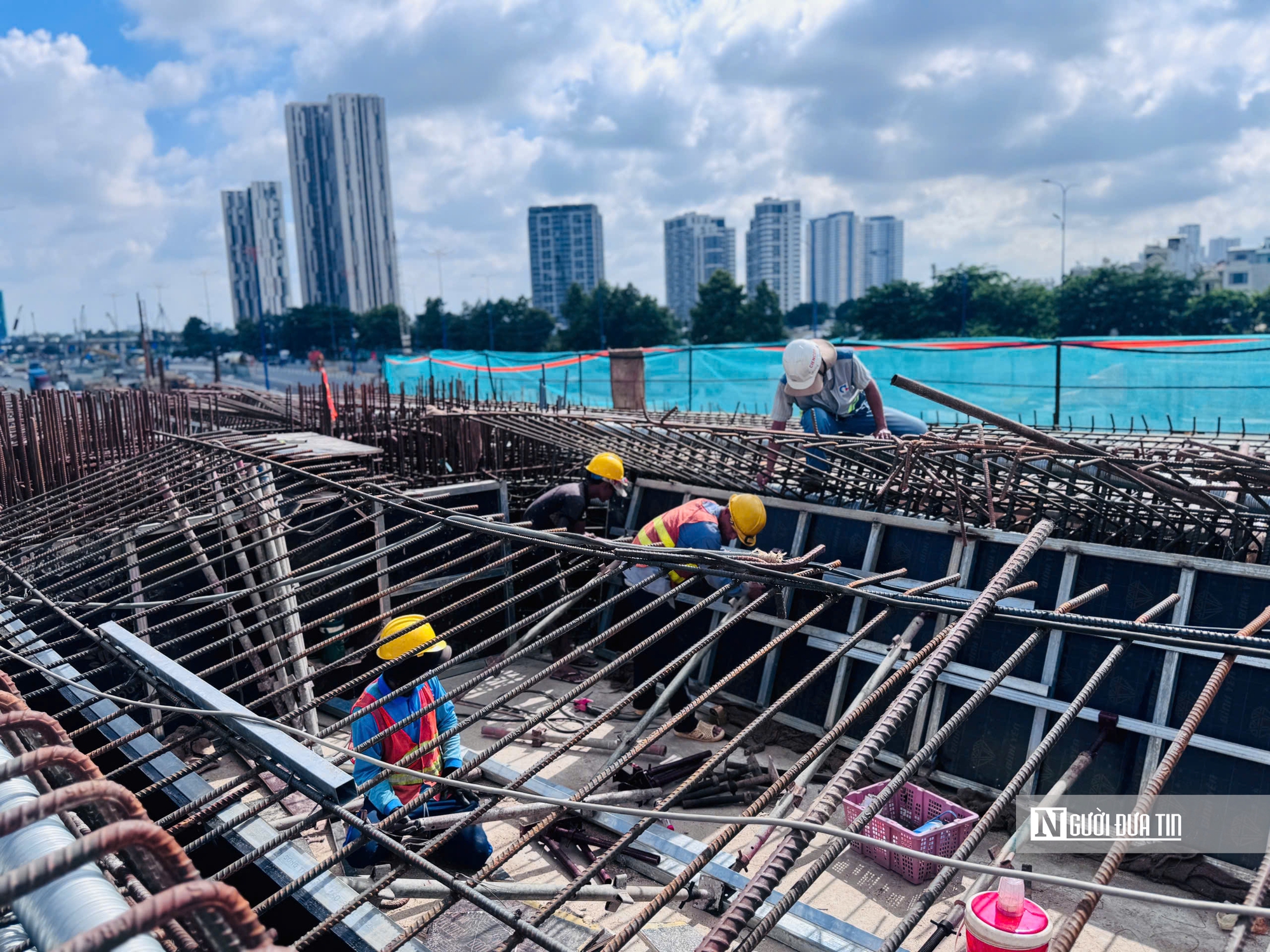 Tp.HCM: Nút giao An Phú tăng tốc thi công sau “tối hậu thư”- Ảnh 16. Tp.HCM: Nút giao An Phú tăng tốc thi công sau “tối hậu thư”- Ảnh 16.