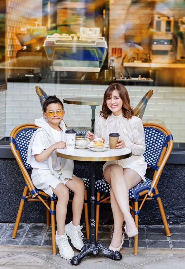 Đan Trường và vợ cũ vẫn "tay trong tay" khiến fan bất ngờ - Ảnh 3.