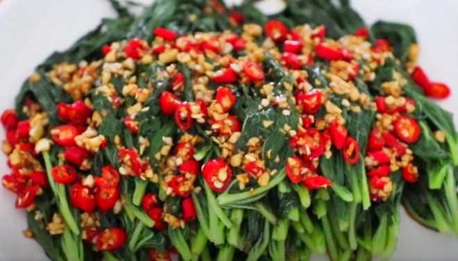 Cây người Việt thường chỉ ăn hạt, không ngờ lá cũng "quý như nhân sâm của người nghèo", ở quê mọc um tùm- Ảnh 3. Cây người Việt thường chỉ ăn hạt, không ngờ lá cũng "quý như nhân sâm của người nghèo", ở quê mọc um tùm- Ảnh 3.