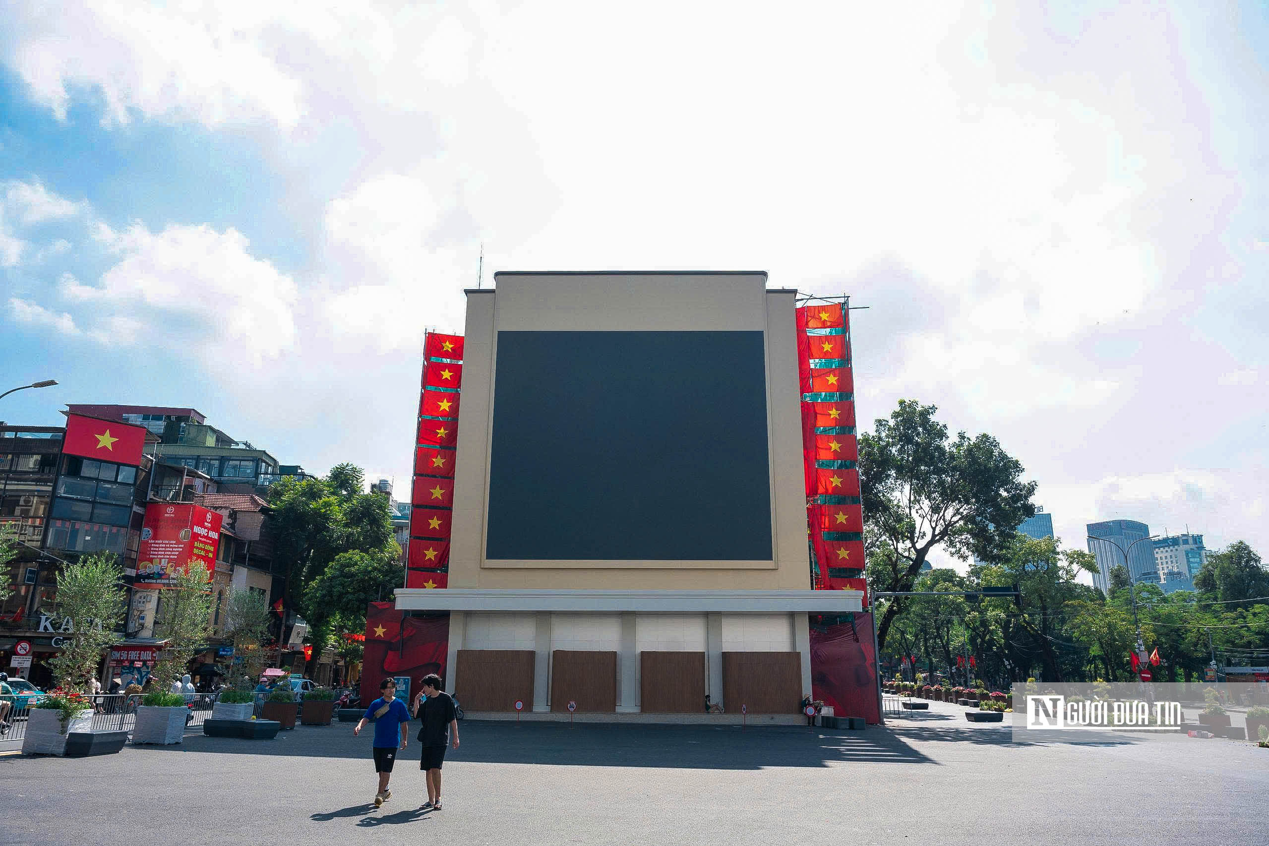 Hà Nội: Diện mạo mới của Quảng trường Đông Kinh Nghĩa Thục- Ảnh 3. Hà Nội: Diện mạo mới của Quảng trường Đông Kinh Nghĩa Thục- Ảnh 3.
