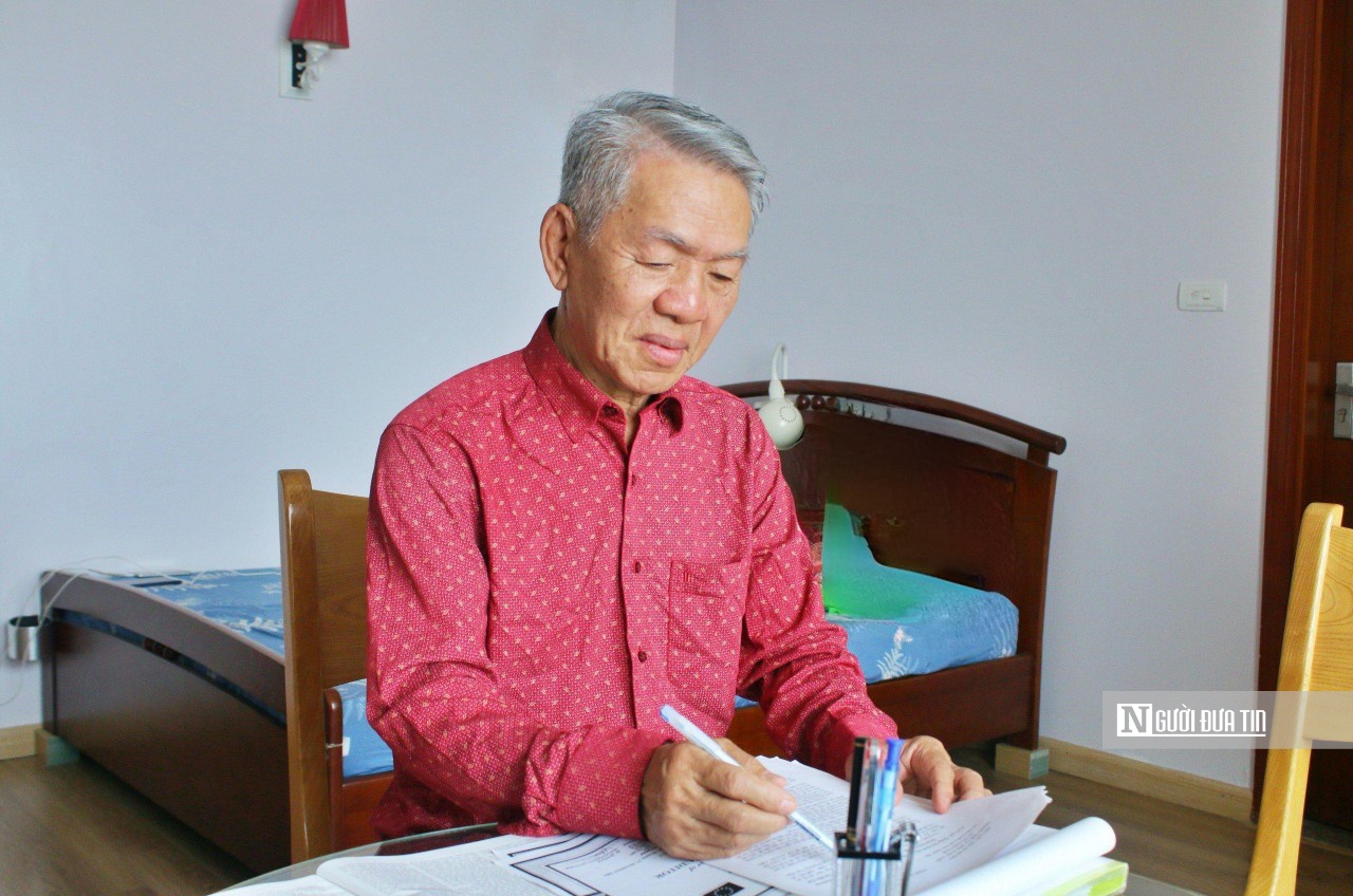 Luật gia Phan Văn Tân ra mắt sách "Dấu ấn Nghề luật và Pháp lý thực hành"- Ảnh 1. Luật gia Phan Văn Tân ra mắt sách "Dấu ấn Nghề luật và Pháp lý thực hành"- Ảnh 1.