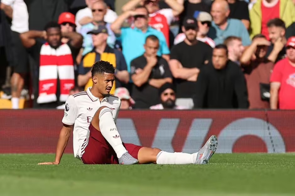 Arsenal chịu đòn giáng mạnh về lực lượng - Ảnh 1. Arsenal chịu đòn giáng mạnh về lực lượng - Ảnh 1.