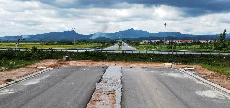 Tháo gỡ được điểm nghẽn, đường 165 tỷ đồng tại Quảng Trị sắp thông tuyến - Ảnh 1.