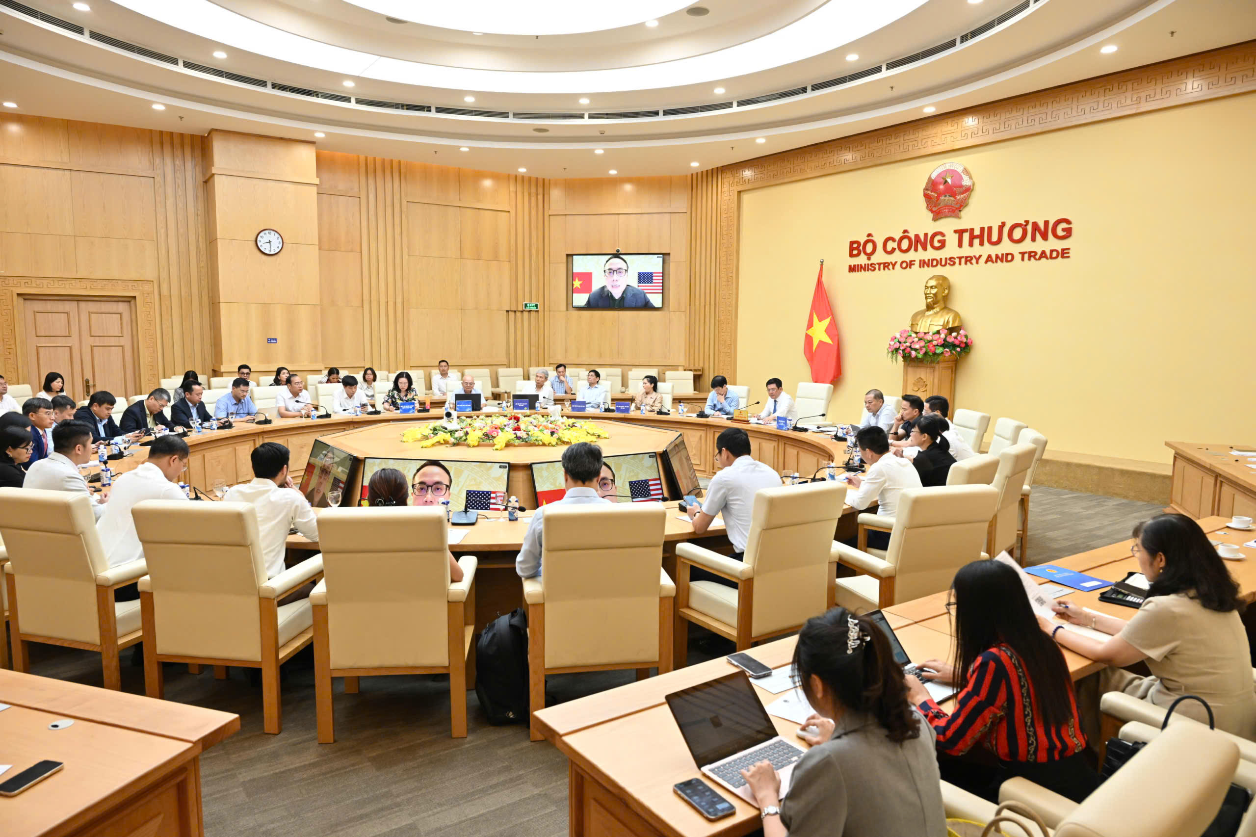 Thêm lực đẩy để hoàn thành mục tiêu xuất khẩu 2025- Ảnh 2.